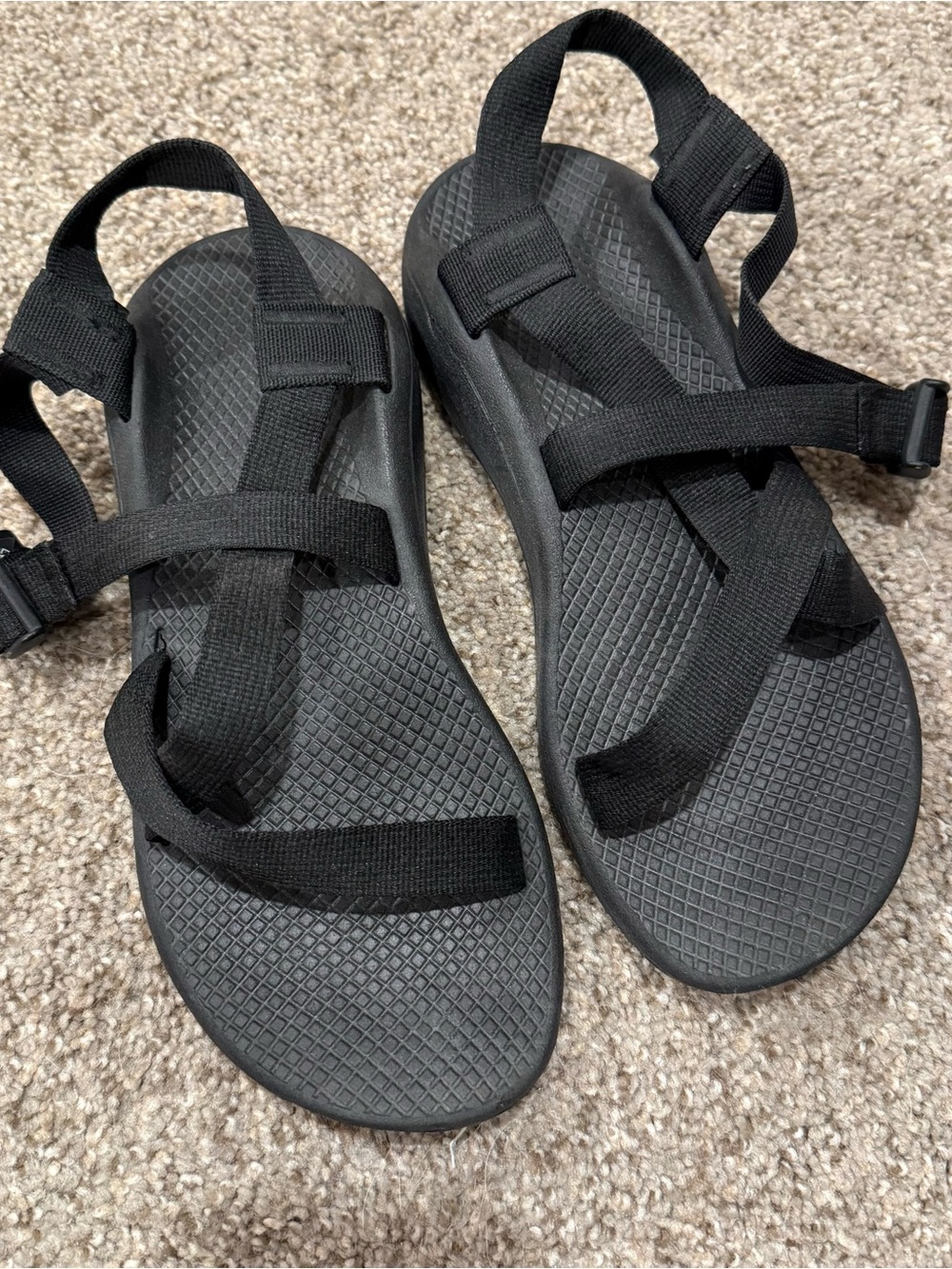 Chaco Black Strappy Comfort Sport Sandals - Women's